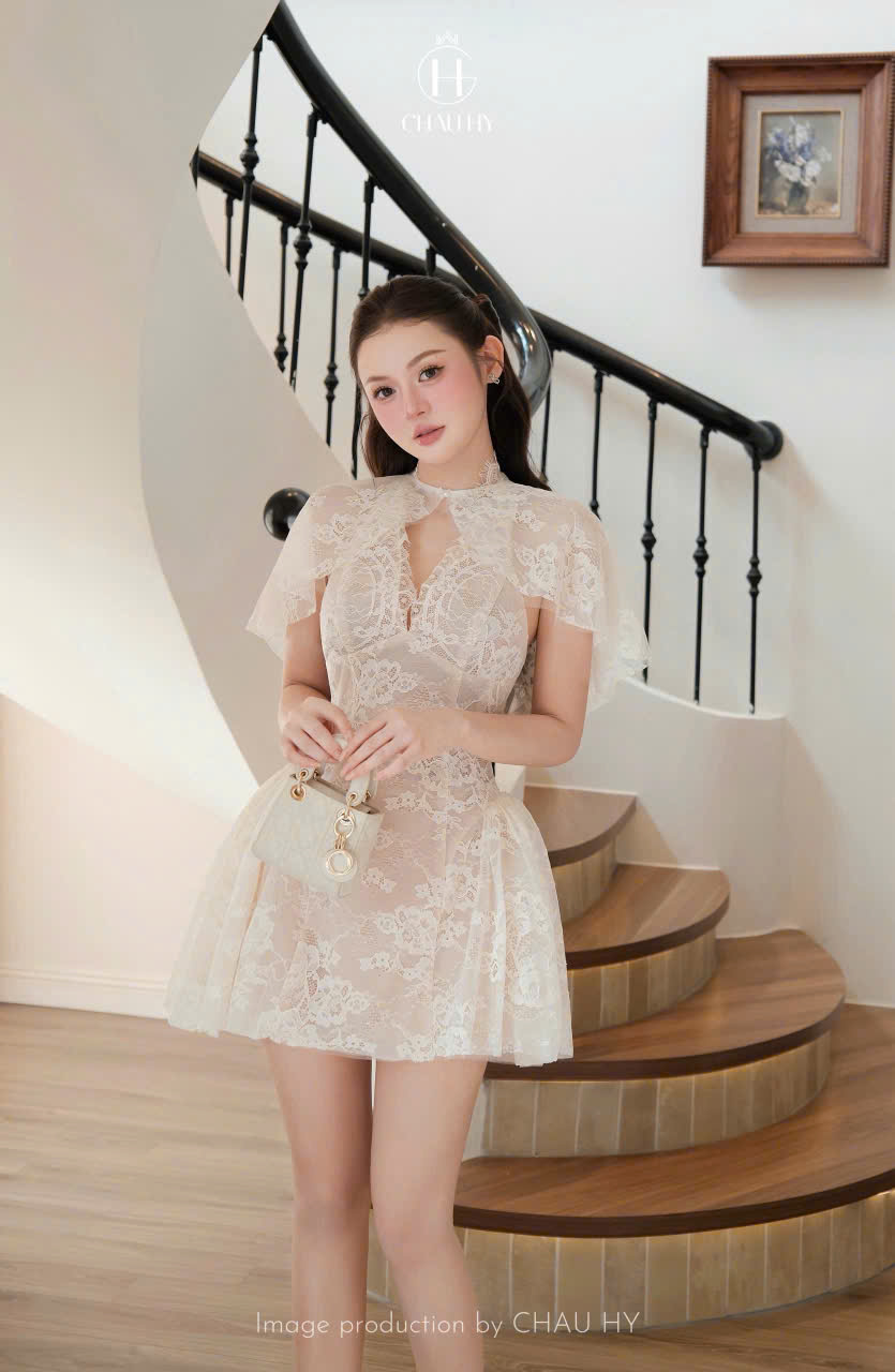 VÁY TRẮNG NGẮN